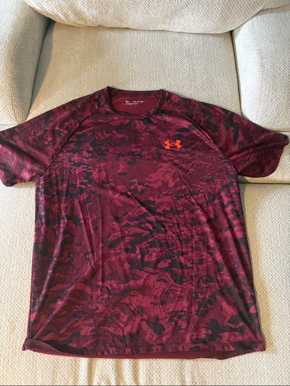 Under Armour Men’s Burgundy Camo Performance Tee with Orange Logo